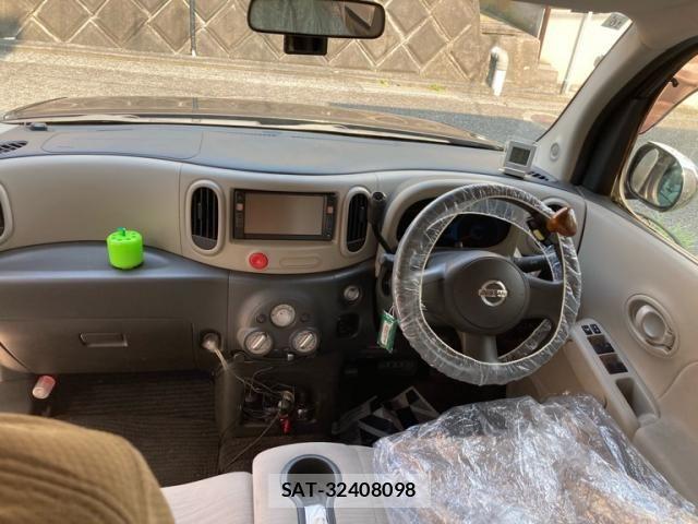 Nissan CUBE 2009-10 8313997-16