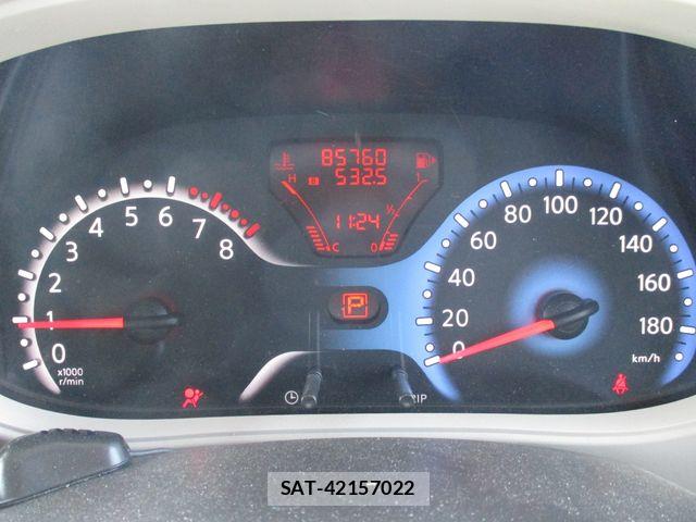 Nissan CUBE 2010-08 8313993-14