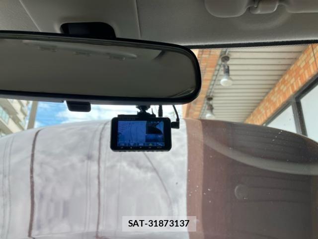 Nissan CUBE 2011-01 8313994-23