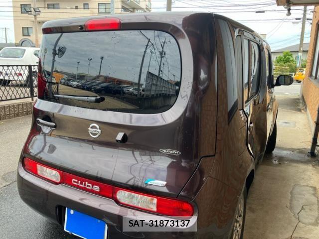 Nissan CUBE 2011-01 8313994-2