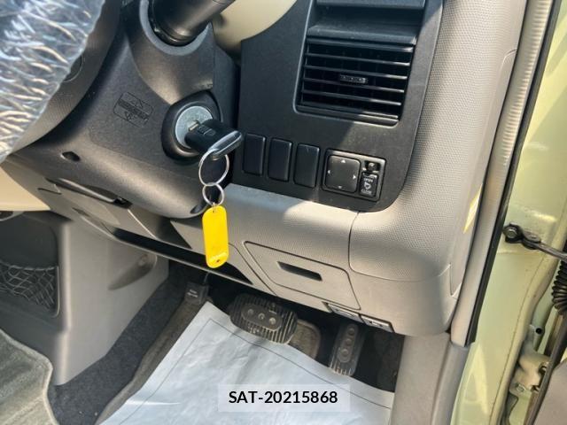 Nissan CUBE 2005-04 8335419-15