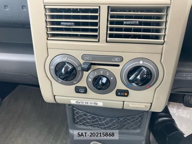 Nissan CUBE 2005-04 8335419-20