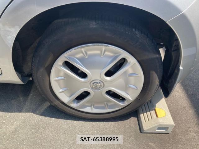 Nissan CUBE 2011-10 8335418-4
