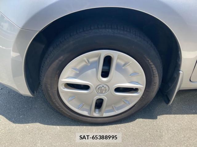 Nissan CUBE 2011-10 8335418-5