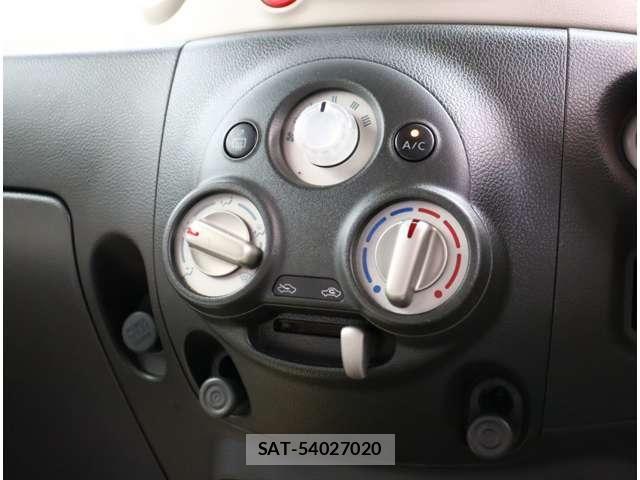Nissan CUBE 2011-06 8335414-7