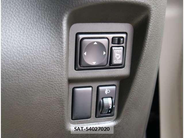Nissan CUBE 2011-06 8335414-26