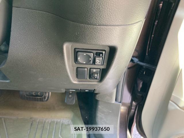 Nissan CUBE 2009-01 8354266-14