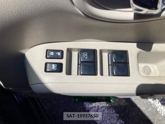 Nissan CUBE 2009-01 8354266-17