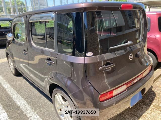 Nissan CUBE 2009-01 8354266-3