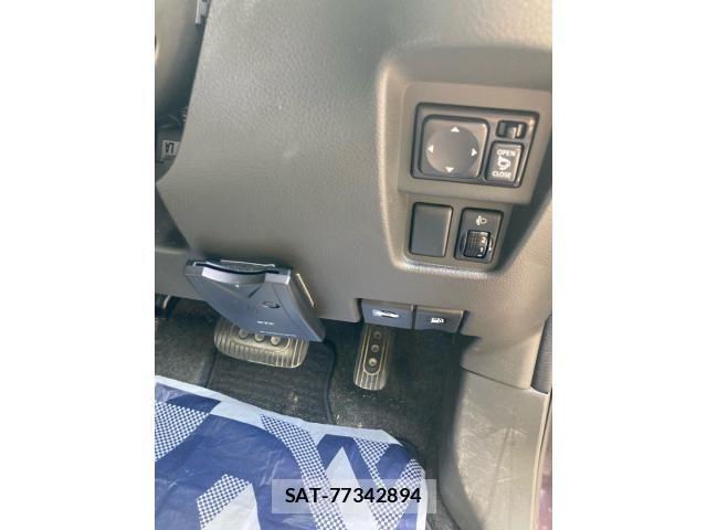 Nissan CUBE 2012-02 8365343-15