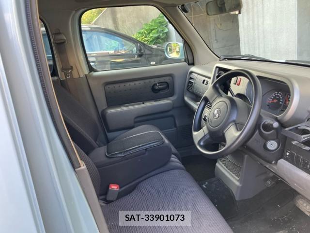 Nissan CUBE 2004-11 8365349-15