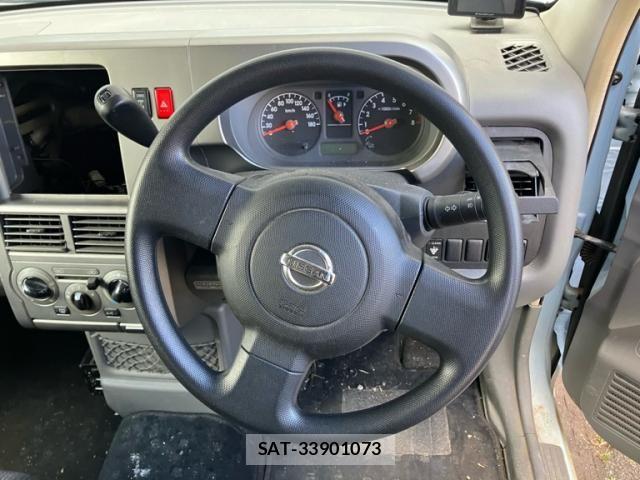 Nissan CUBE 2004-11 8365349-16