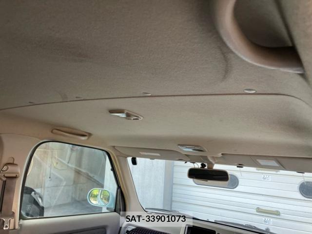Nissan CUBE 2004-11 8365349-19