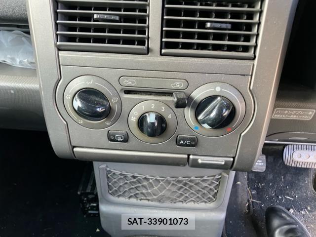 Nissan CUBE 2004-11 8365349-22
