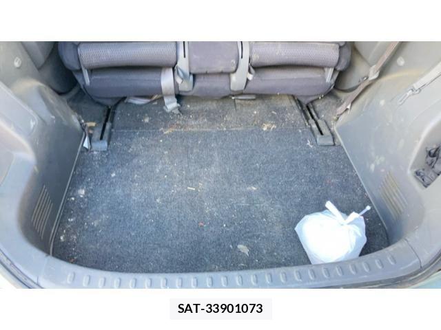 Nissan CUBE 2004-11 8365349-25