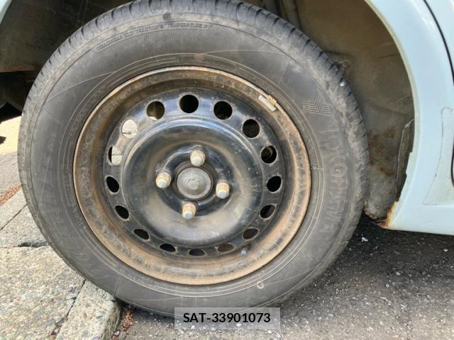 Nissan CUBE 2004-11 8365349-5