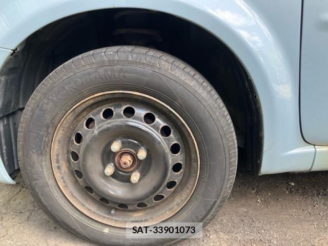 Nissan CUBE 2004-11 8365349-6