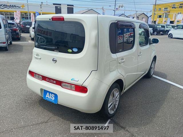 Nissan CUBE 2012-01 8365340-2