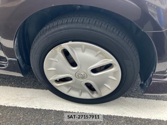 Nissan CUBE 2011-10 8365344-5