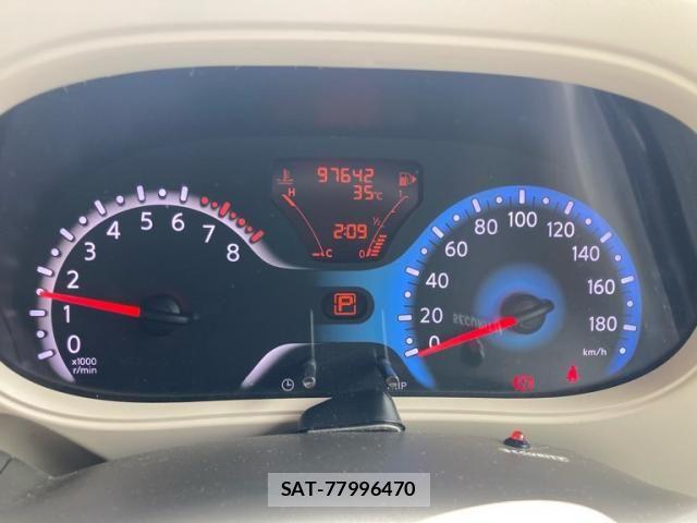 Nissan CUBE 2010-06 8365342-17