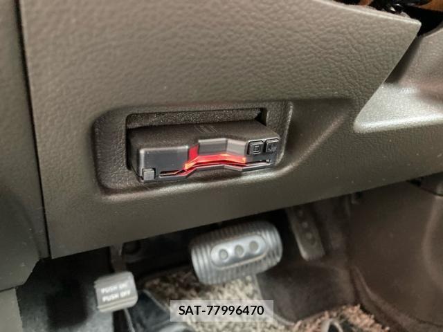 Nissan CUBE 2010-06 8365342-21