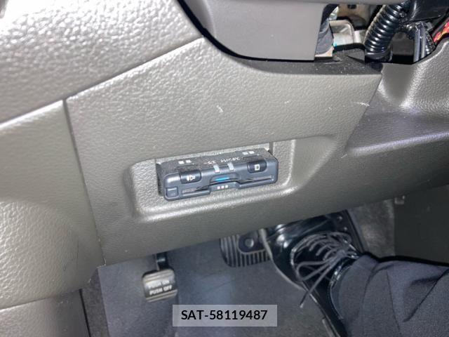 Nissan CUBE 2009-05 8365348-17