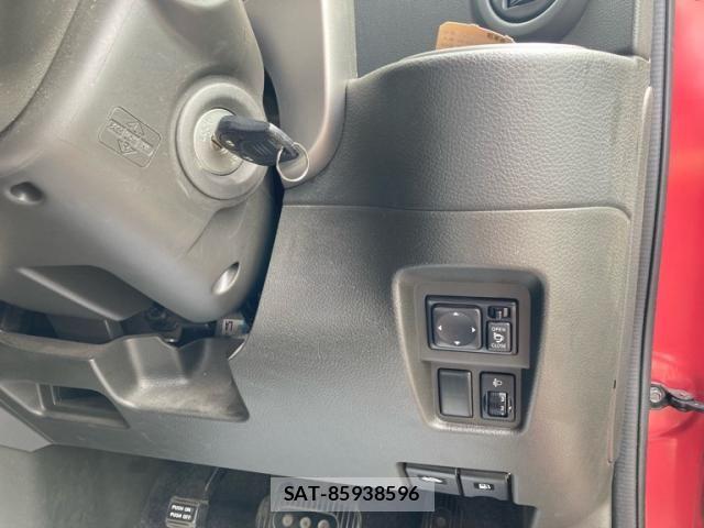 Nissan CUBE 2011-08 8371563-10