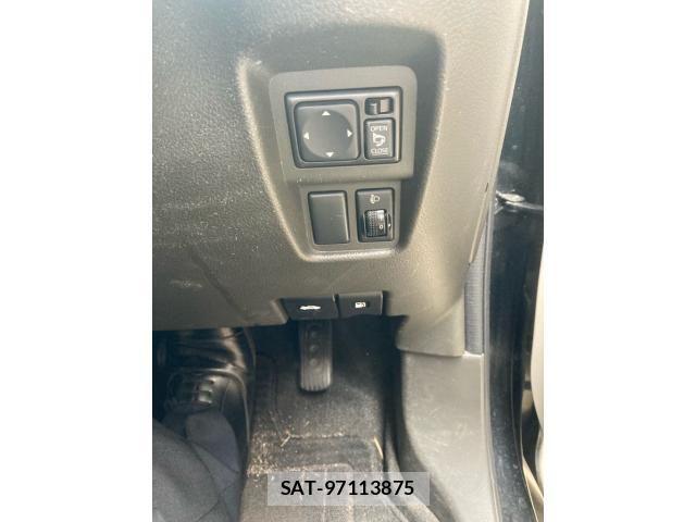 Nissan CUBE 2009-02 8371562-9
