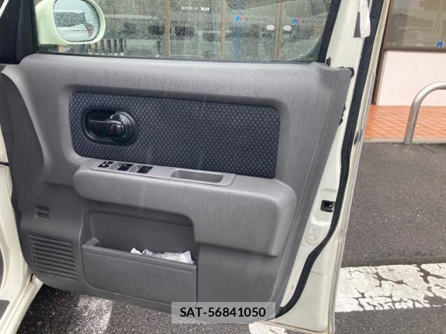Nissan CUBE 2007-09 8371564-12