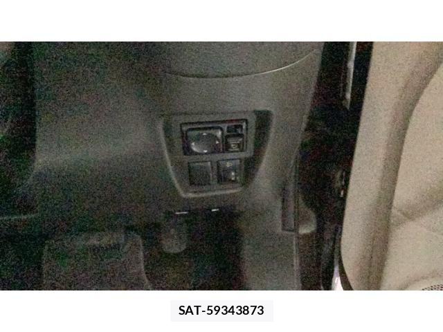Nissan CUBE 2010-03 8411846-14