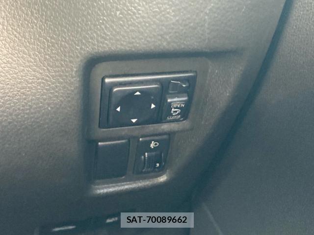 Nissan CUBE 2012-03 8411852-24