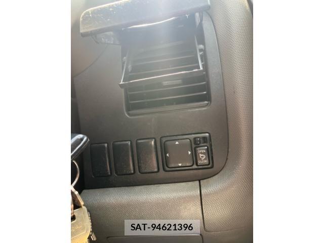 Nissan CUBE 2004-05 8411851-19