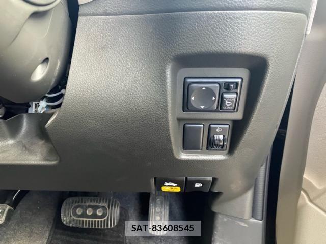 Nissan CUBE 2012-03 8561593-25