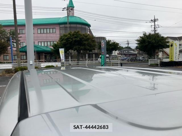 Nissan CUBE 2010-02 8561595-14