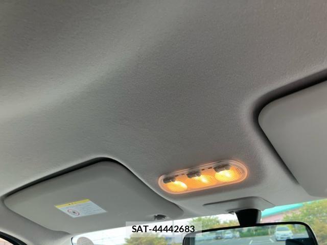 Nissan CUBE 2010-02 8561595-24