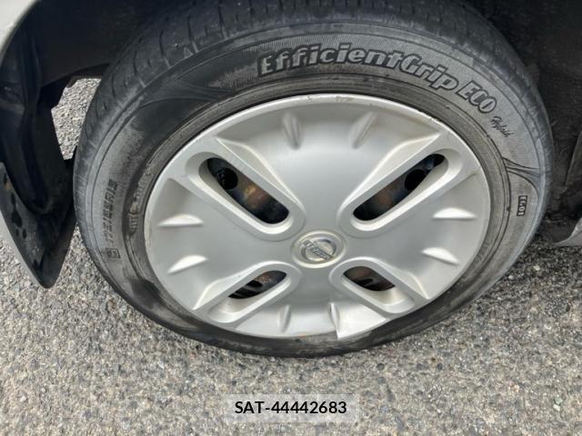 Nissan CUBE 2010-02 8561595-6