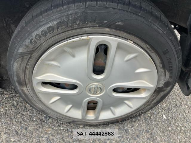 Nissan CUBE 2010-02 8561595-7