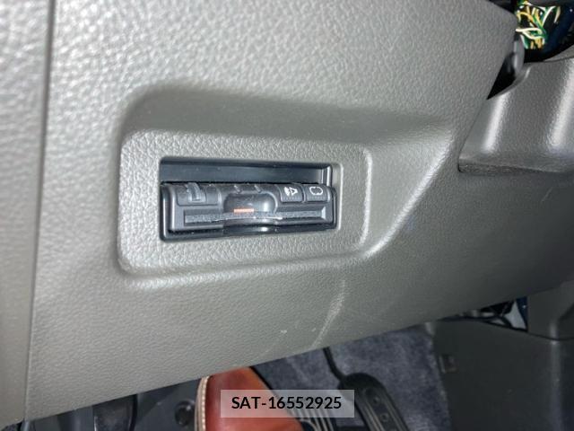 Nissan CUBE 2011-03 8561589-20