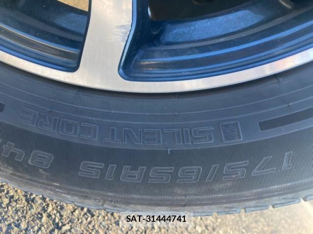Nissan CUBE 2013-02 8561591-9