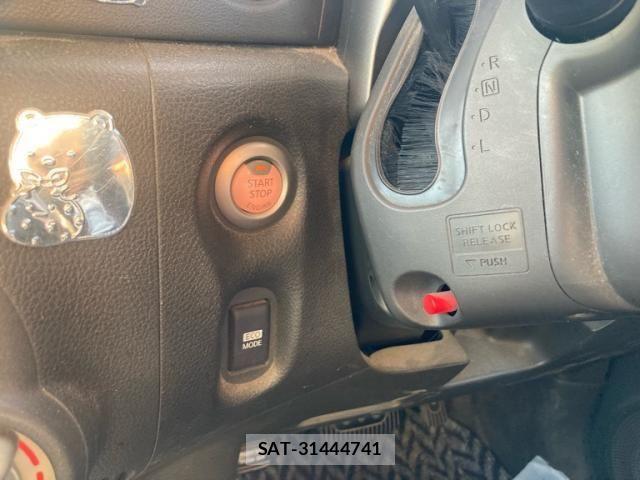 Nissan CUBE 2013-02 8561591-18
