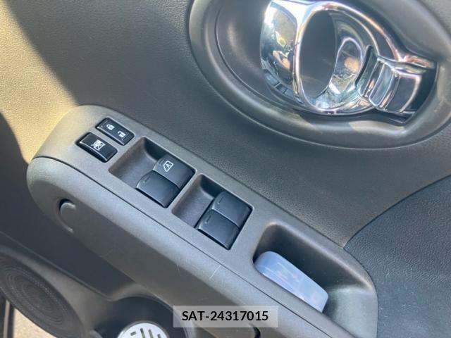Nissan CUBE 2011-08 8626327-11