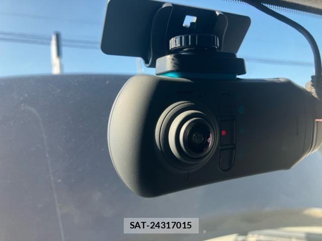 Nissan CUBE 2011-08 8626327-16