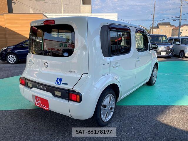 Nissan CUBE 2015-06 8626321-13