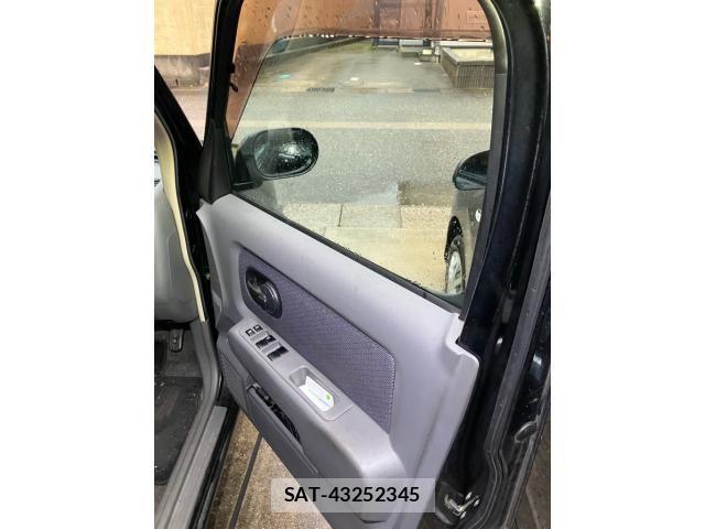 Nissan CUBE 2006-12 8626332-13