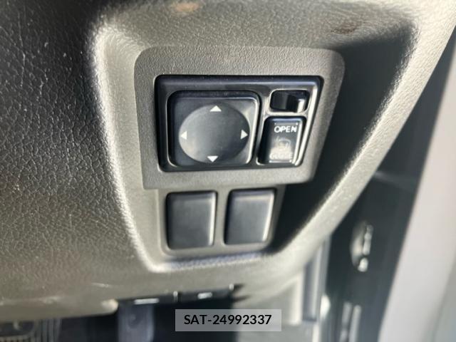 Nissan CUBE 2009-09 8658604-15