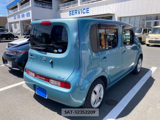 Nissan CUBE 2011-11 8658603-2