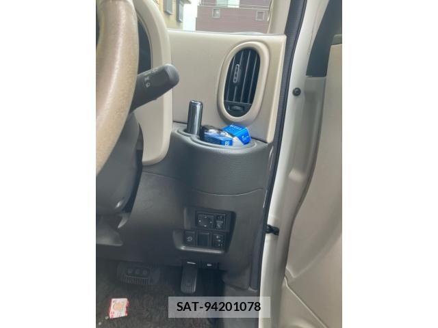 Nissan CUBE 2013-09 8666018-17