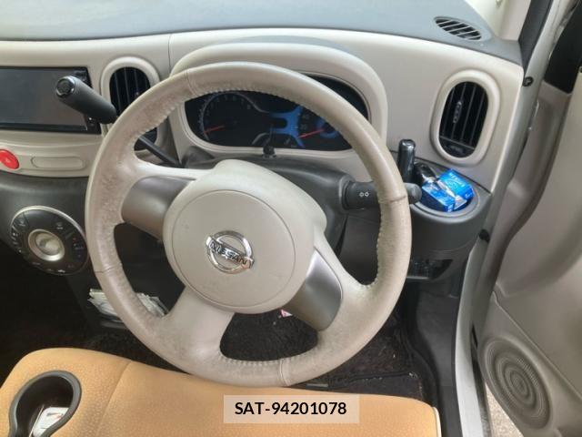 Nissan CUBE 2013-09 8666018-18