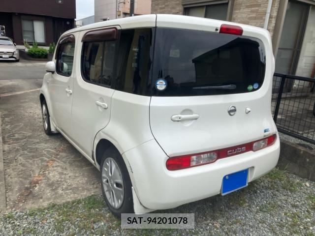 Nissan CUBE 2013-09 8666018-3