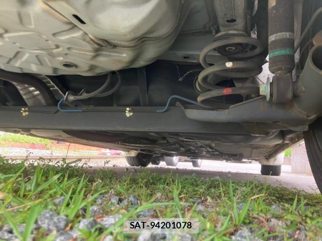 Nissan CUBE 2013-09 8666018-8